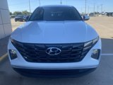 Certified 2024 Hyundai Tucson SE image 2