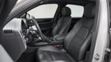 Used 2023 Porsche Cayenne w/ Premium Package image 5