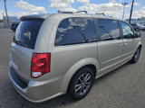 Used 2016 Dodge Grand Caravan SXT image 5