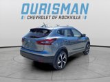 Used 2021 Nissan Rogue Sport SL image 3