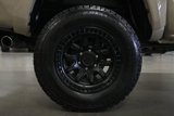 Used 2016 Toyota Tacoma TRD Sport w/ Towing Package image 5