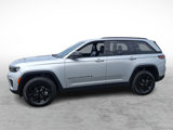 Certified 2024 Jeep Grand Cherokee Altitude image 2