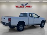 Used 2018 Toyota Tacoma SR image 3