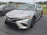 Used 2018 Toyota Camry SE image 3