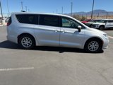 Used 2023 Chrysler Pacifica Touring-L image 2