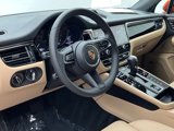 Certified 2025 Porsche Macan image 4
