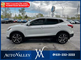 Used 2017 Nissan Rogue Sport SL w/ SL Premium Package image 4