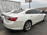 Used 2018 Chevrolet Malibu Premier w/ Driver Confidence Package image 3
