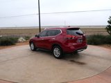 Used 2017 Nissan Rogue SV image 4