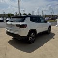 Used 2022 Jeep Compass Limited image 3