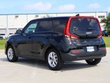 Used 2022 Kia Soul LX w/ Technology Package image 3