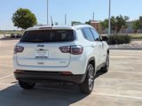 Used 2020 Jeep Compass Latitude image 3