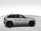 Used 2019 Jeep Grand Cherokee Altitude image 3