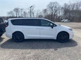 New 2025 Chrysler Pacifica Limited image 5