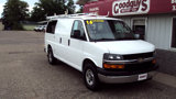 Used 2016 Chevrolet Express 3500 image 2