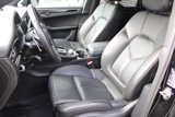 Certified 2022 Porsche Macan image 5