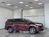 Used 2019 Toyota Highlander LE image 2
