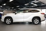 Used 2022 Toyota Highlander LE image 4