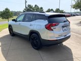 Used 2021 GMC Terrain SLE w/ Driver Convenience Package image 4
