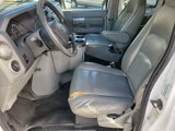 Used 2009 Ford E-150 and Econoline 150 XL image 4