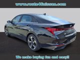 Used 2023 Hyundai Elantra Limited w/ Preferred Accessory Package image 3