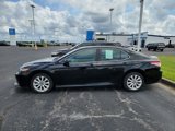 Used 2020 Toyota Camry LE image 5