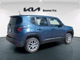 Used 2023 Jeep Renegade Latitude image 3