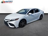 Used 2023 Toyota Camry SE image 2