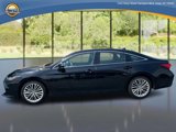 Used 2019 Toyota Avalon Limited image 2