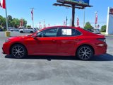 Used 2022 Toyota Camry SE image 3