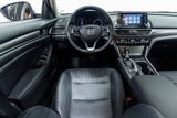 Used 2018 Honda Accord Touring image 3