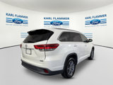 Used 2017 Toyota Highlander XLE image 3