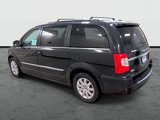 Used 2015 Chrysler Town & Country Touring image 2
