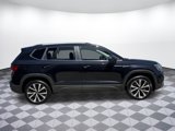 Used 2024 Volkswagen Taos SE image 2
