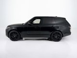 Used 2020 Land Rover Range Rover HSE image 2