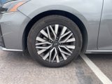 Used 2024 Nissan Altima 2.5 SV image 3