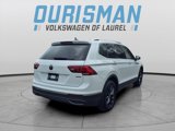 Certified 2022 Volkswagen Tiguan SE image 3