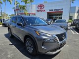 Used 2023 Nissan Rogue S image 2