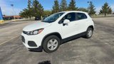 Used 2022 Chevrolet Trax LS image 4