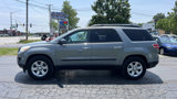 Used 2008 Saturn Outlook XE w/ Preferred Package image 2