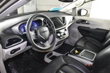 Used 2023 Chrysler Pacifica Touring-L image 2