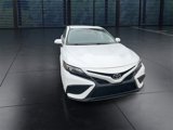 Used 2022 Toyota Camry SE image 3