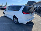 Used 2023 Chrysler Pacifica Touring-L image 3