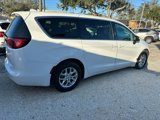 Used 2018 Chrysler Pacifica LX image 4