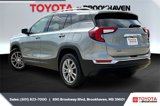 Used 2024 GMC Terrain SLT image 2