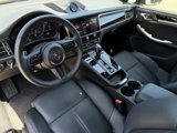Used 2025 Porsche Macan image 4