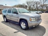 Used 2009 Chevrolet Suburban LT image 2