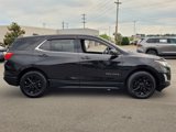 Used 2019 Chevrolet Equinox LT image 2