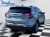 Used 2024 GMC Terrain SLT image 5
