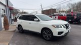 Used 2017 Nissan Pathfinder Platinum w/ Family Entertainment Package image 4